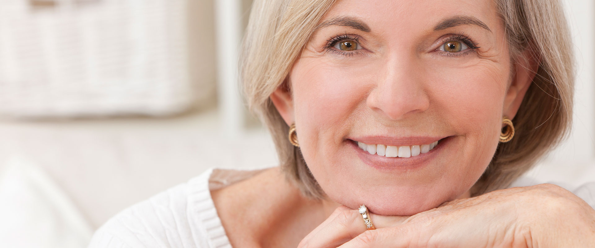 Restore your most attractive, healthy teeth with modern denture options